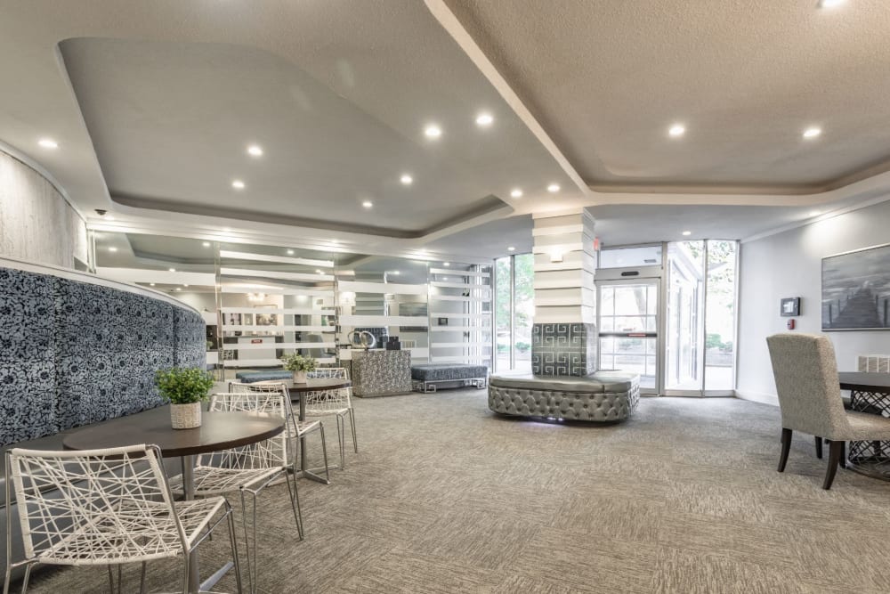 Luxury Apartments for Rent in Downtown Norfolk, VA