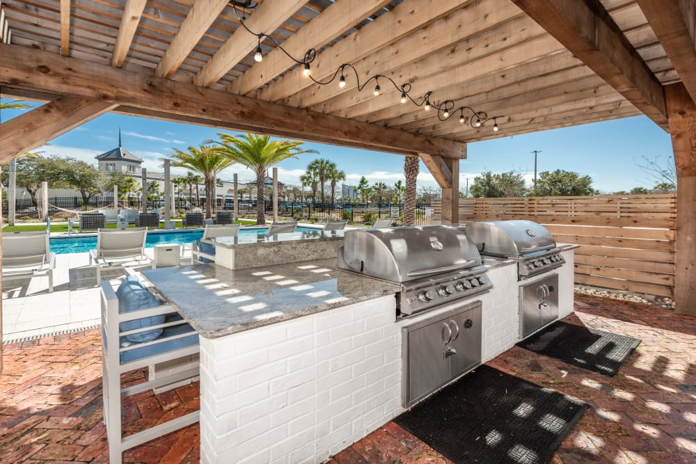 An outdoor grill for summer fridays at Olympus Emerald Coast in Destin, Florida