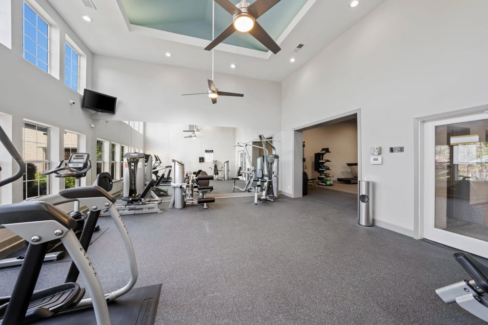 Fitness center at apartments in Rocklin, California