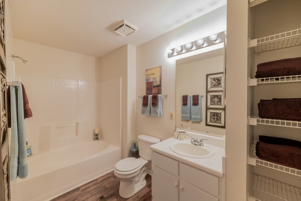 Photos of Rivoli Run Apartment Homes | Apartments in Macon, GA