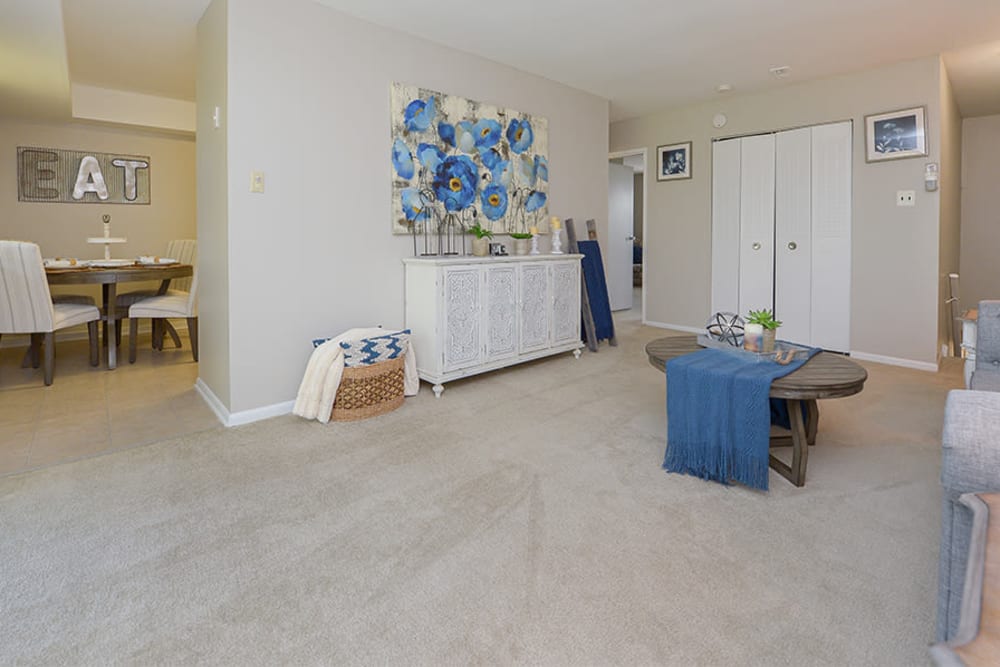 Spacious Living Room at Lumberton Apartment Homes in Lumberton, New Jersey
