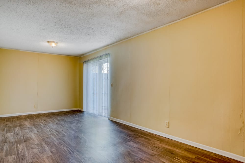 Living Room at Post Ridge Apartments in Nashville, Tennessee