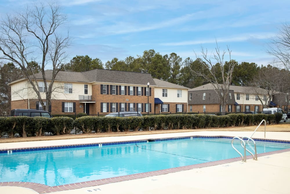 Resort-style swimming pool at Sedgefield in Marietta, Georgia