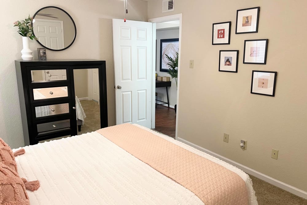 Spacious bedrooms at The Abbey at Jones Road in Houston, Texas