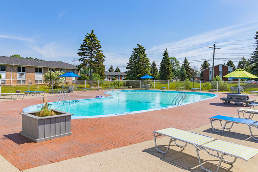 Swimming pool and sundeck at Glenbrook Manor in Rochester, New York