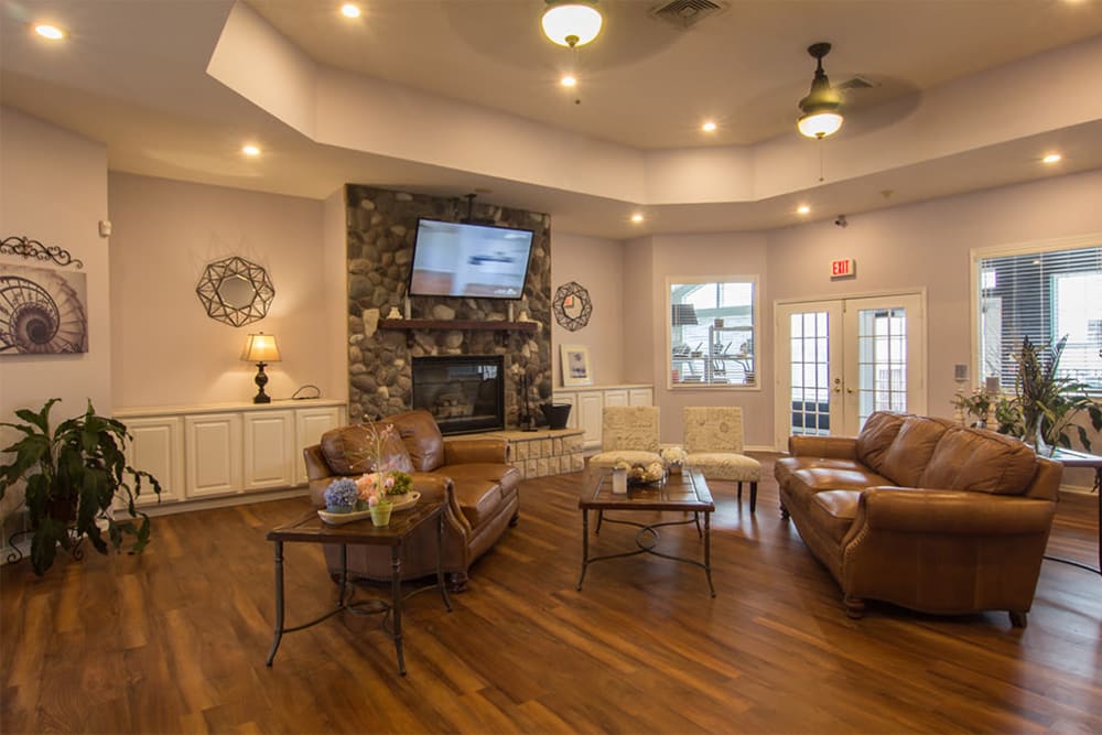 Relaxing clubhouse at Hills of Aberdeen Apartment Homes in Valparaiso, Indiana
