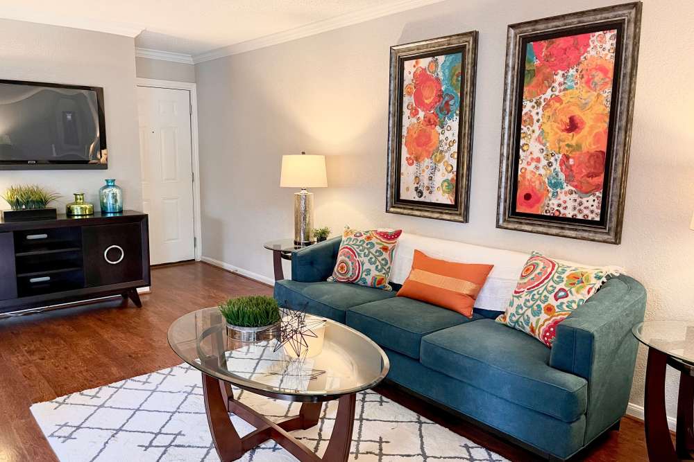 Modern Apartments at The Abbey at Copper Creek in San Antonio, Texas