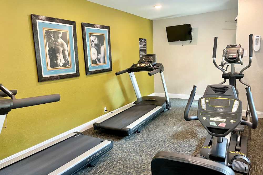 Modern fitness room at The Abbey at Copper Creek in San Antonio, Texas