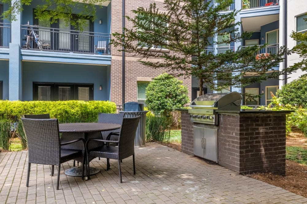 grill for resident use at Marq Eight in Atlanta, Georgia