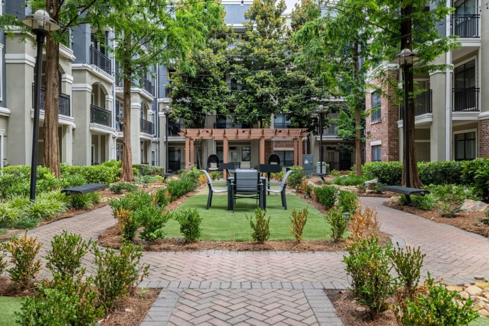 landscaped courtyard at Marquis Midtown District in Atlanta, Georgia