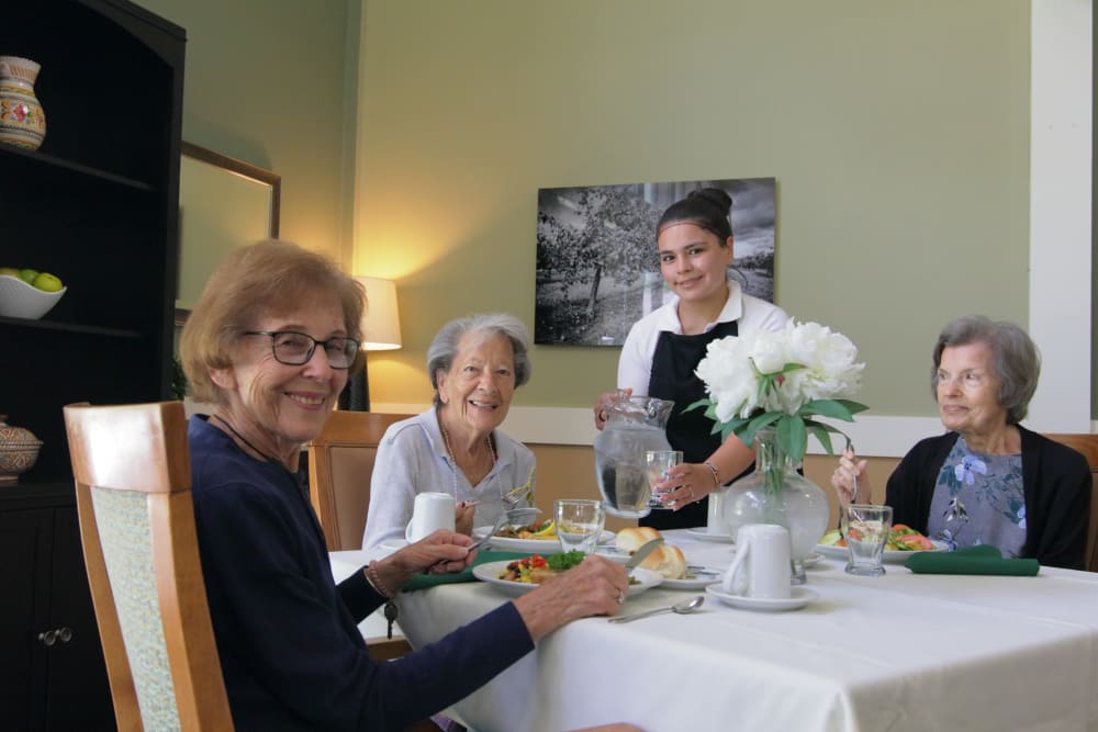 Resident activity at The Country House in Westchester