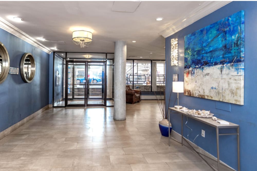 Spacious lobby area at Eastgold Long Island in Long Beach, New York