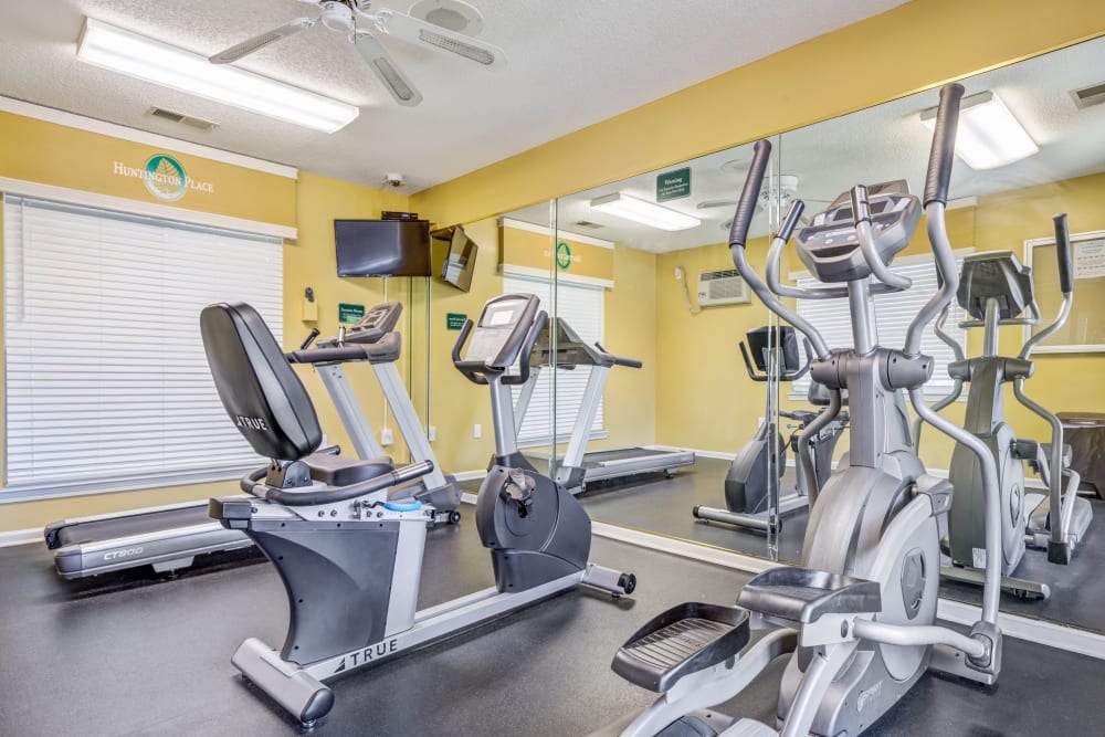 Fitness Center at Huntington Place Apartments in Columbia, SC