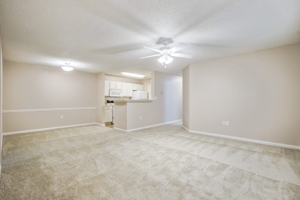 Spacious Apartments at Huntington Place Apartments in Columbia, SC