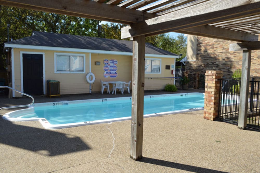 Pool at Highland Oaks in Duncanville, Texas