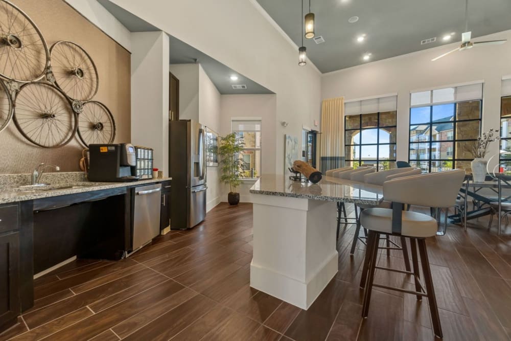 Kitchen and coffee bar in the resident lounge at Auberge of Burleson in Burleson, Texas