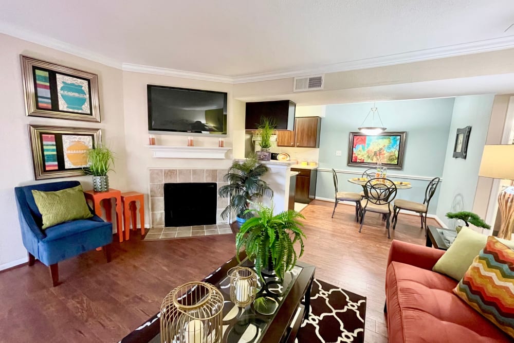 Photos of The Abbey at Willowbrook in Houston, TX