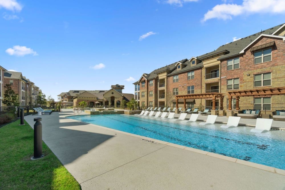 Spacious sparkling pool at Auberge of Burleson in Burleson, Texas