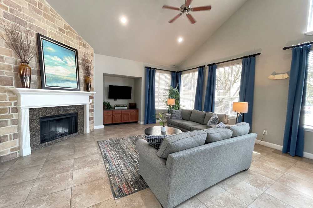Clubhouse sitting area at The Abbey at Briar Forest in Houston, Texas