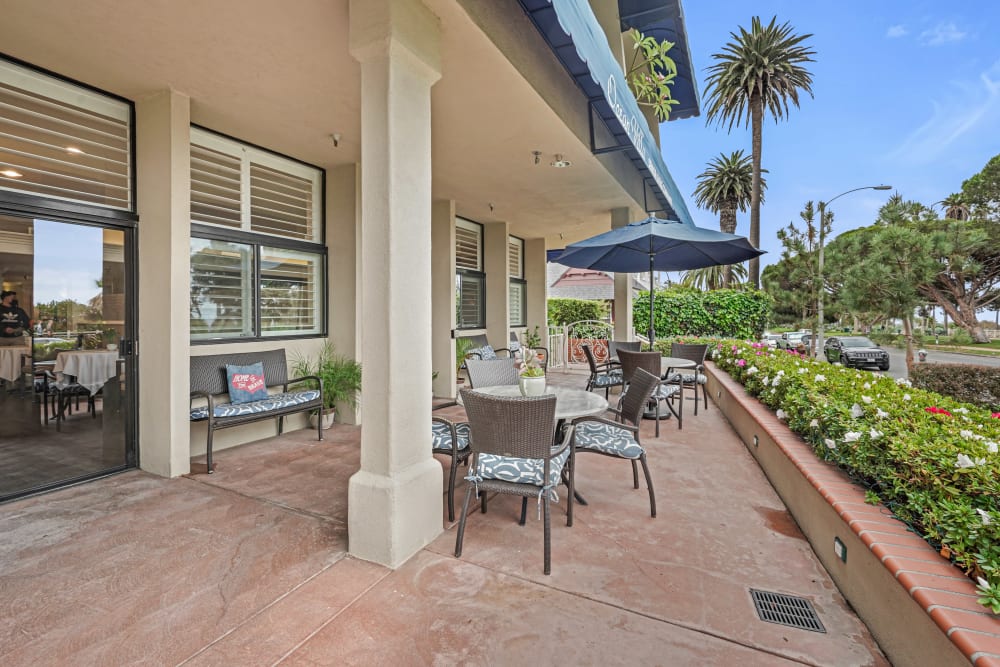 Patio with tables and chairs at Meridian at Ocean Villa & Bella Mar in Santa Monica, California