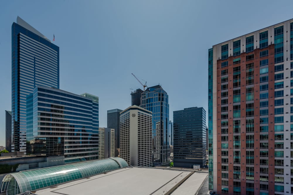 Exterior view of building at Tower 801 in Seattle, Washington