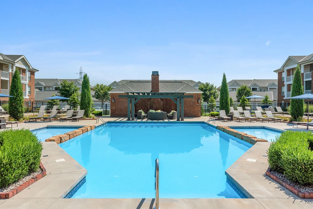 Sparkling swimming pool at Clifton Park Apartment Homes in New Albany, Ohio