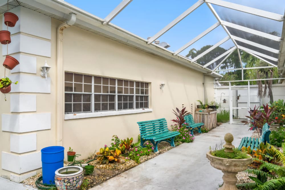 Outdoor courtyard at Truewood by Merrill, Bradenton in Bradenton, Florida