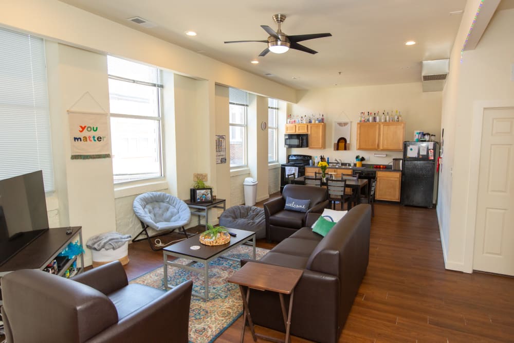 Spacious living room and kitchen at Columns in Bowling Green, Kentucky