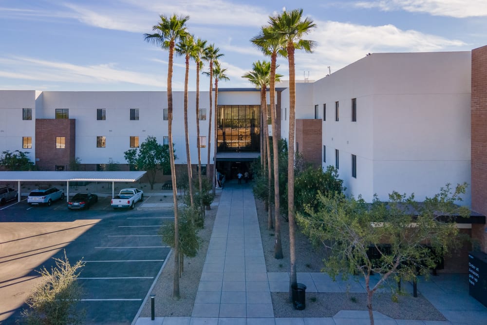 A Gorgeous Desert Setting Near Paradise Valley Mall at The Charleston Apartments in Phoenix, Arizona