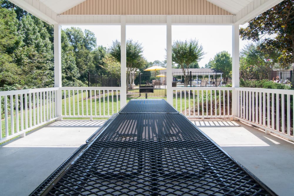 Covered picnic area at Amber Chase Apartment Homes in McDonough, Georgia