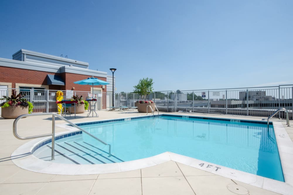 Refreshing swimming pool on a sunny day at Sofi 55 Hundred in Arlington, Virginia
