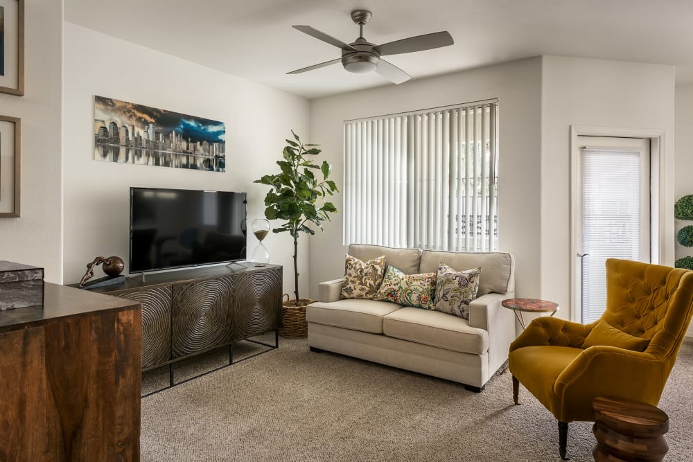 Spacious living room with high ceilings at The Reserve at Gilbert Towne Centre in Gilbert, Arizona