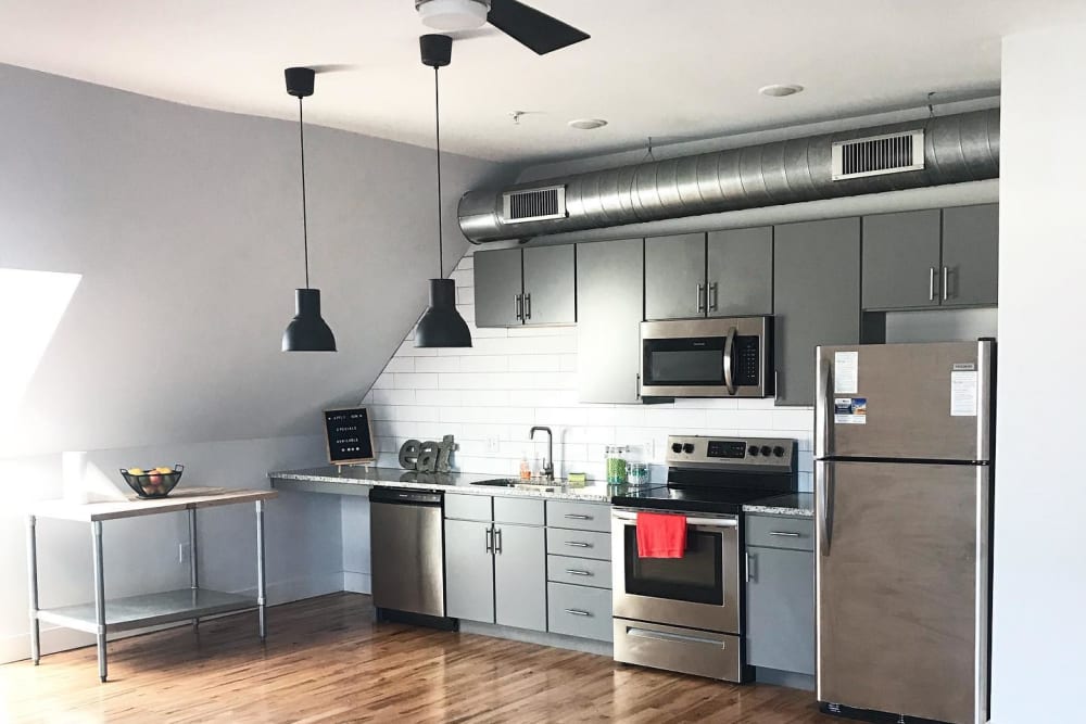 Stainless steel appliances at The 805W Lofts in Richmond, Virginia