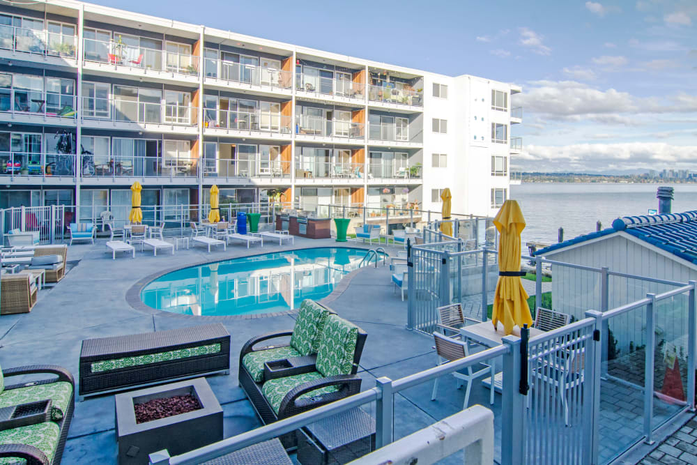 Outdoor pool and fire pit area at Lakefront on Washington in Seattle, Washington