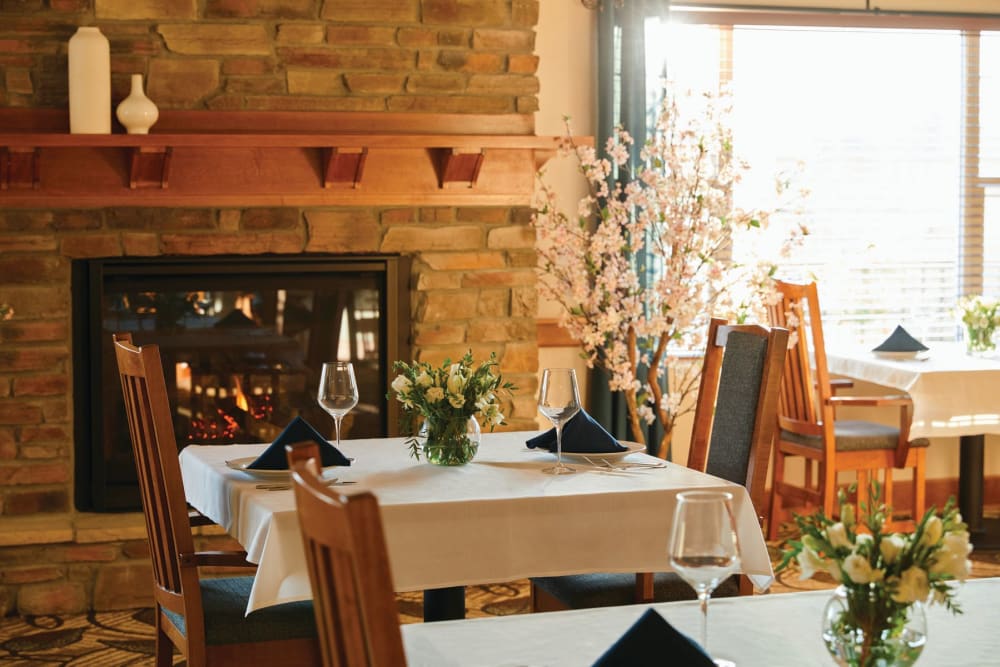 Luxurious dining room at Amira Choice Arvada in Arvada, Colorado