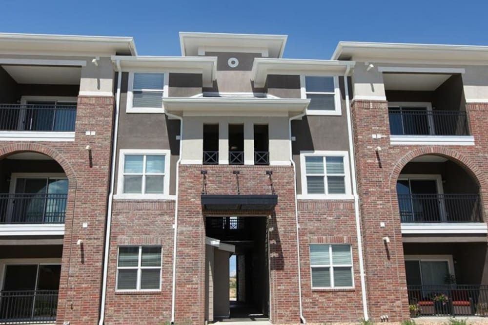 Exterior of apartments at Outlook Ridge in Pueblo, Colorado