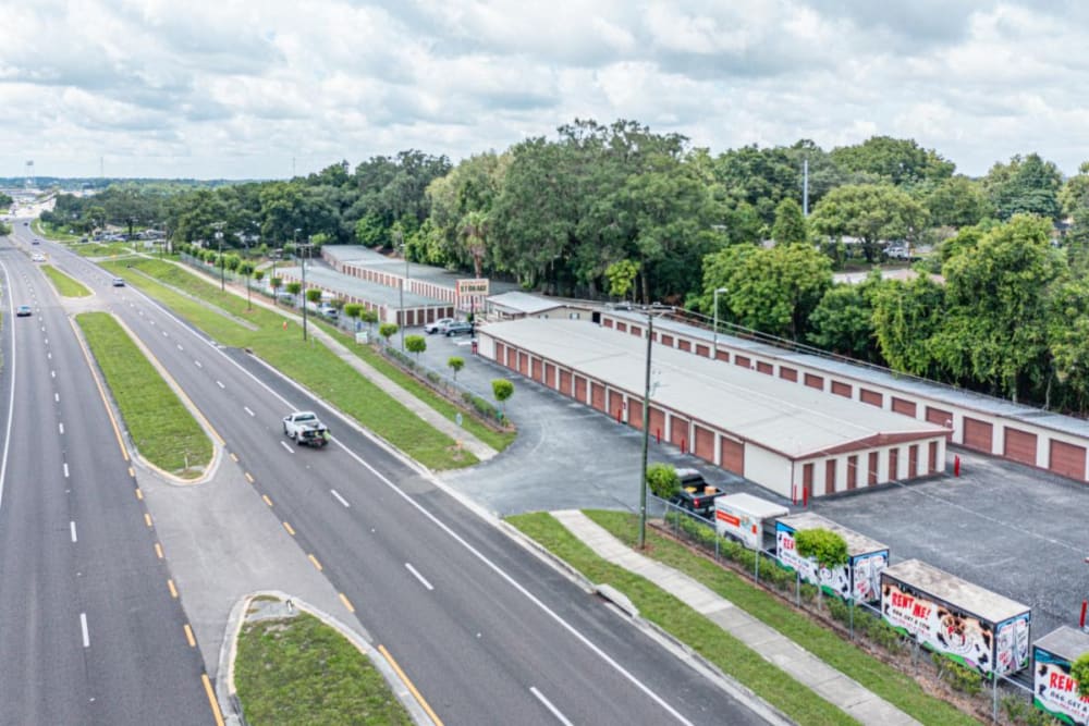An aerial view of Dade City Self Storage in Dade City, Florida and the surrounding area