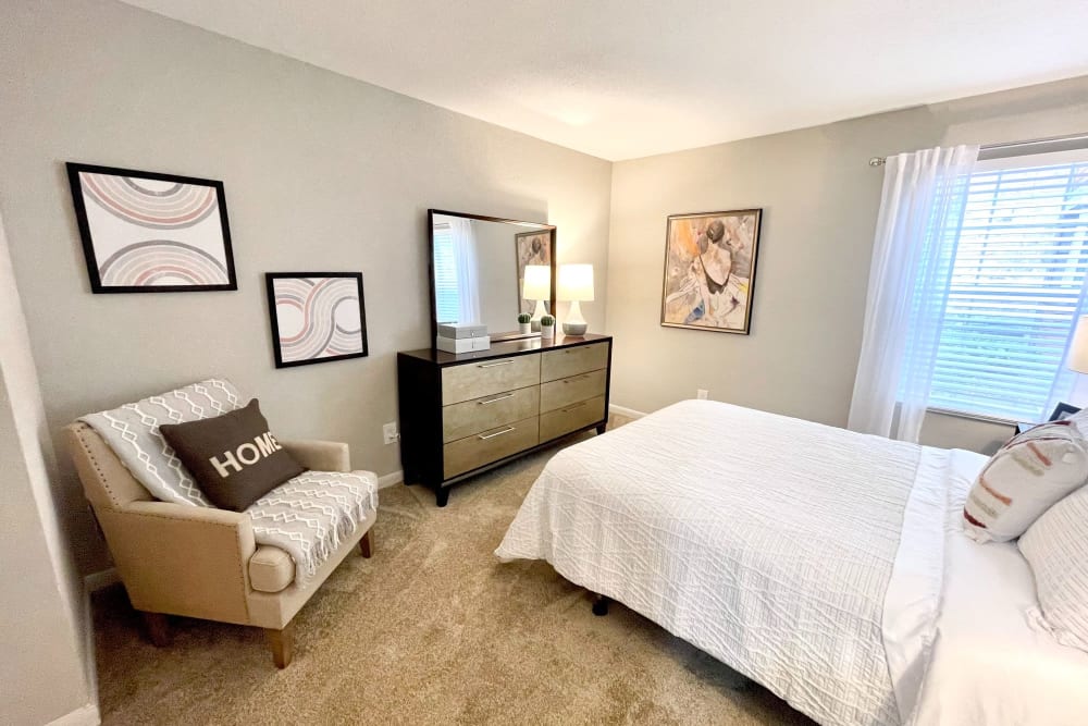 Bedroom with modern details at The Abbey at Energy Corridor in Houston, Texas