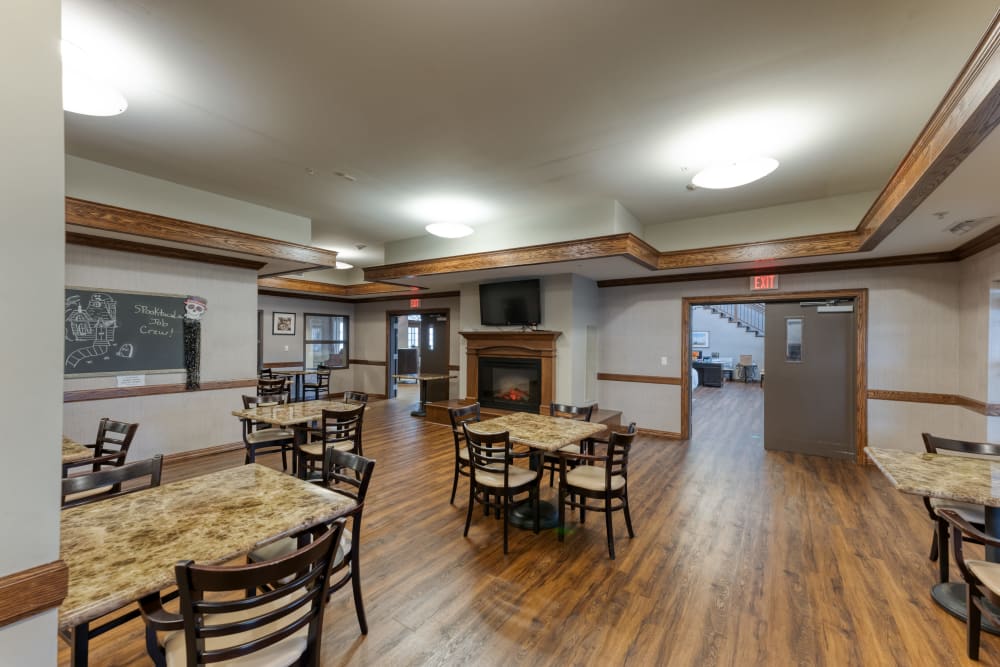 Cafe dining room at Addington Place of Shiloh in Shiloh, Illinois
