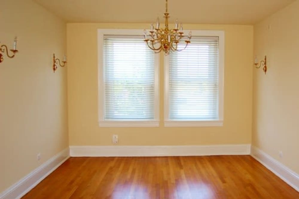 hardwood floors at Perry Circle Apartments in Annapolis, Maryland