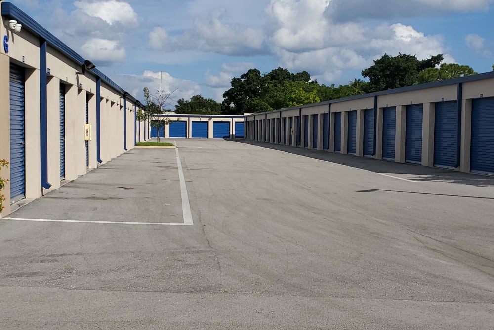 Self Storage Pompano Beach, FL Storage Unit Sizes & Prices