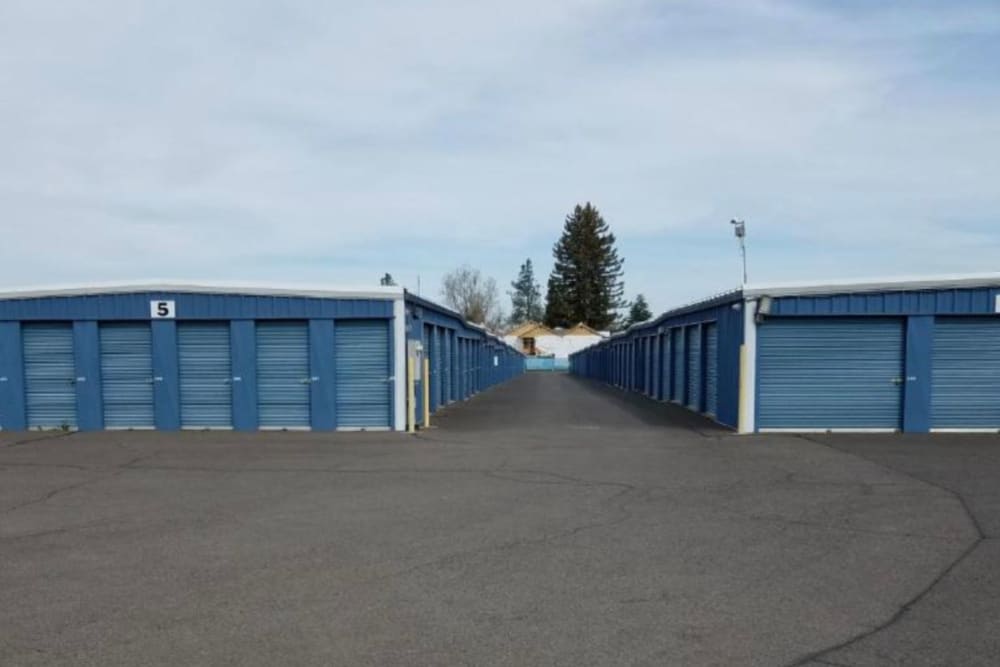 Outdoor units and parking spaces at BuxBear Storage Medford W Main Street in Medford, Oregon