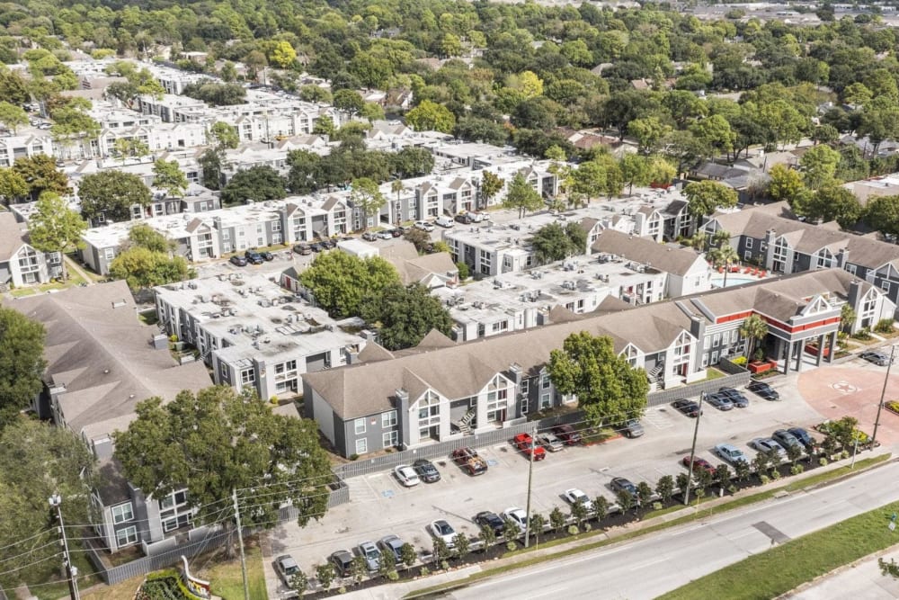 Aerial view of The Estates at Avenstar in Houston, Texas