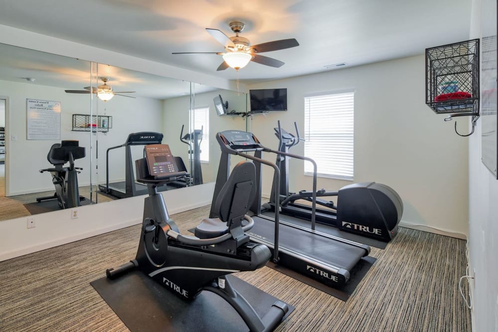 Fitness center at Leisure Living Lakeside in Evansville, Indiana