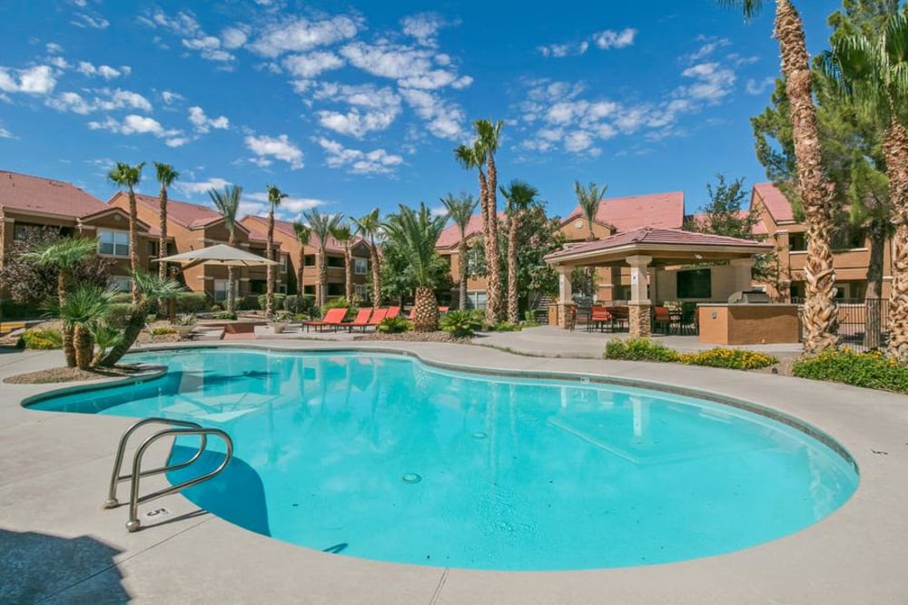 Beautiful swimming pool at Ascent at Silverado in Las Vegas, Nevada