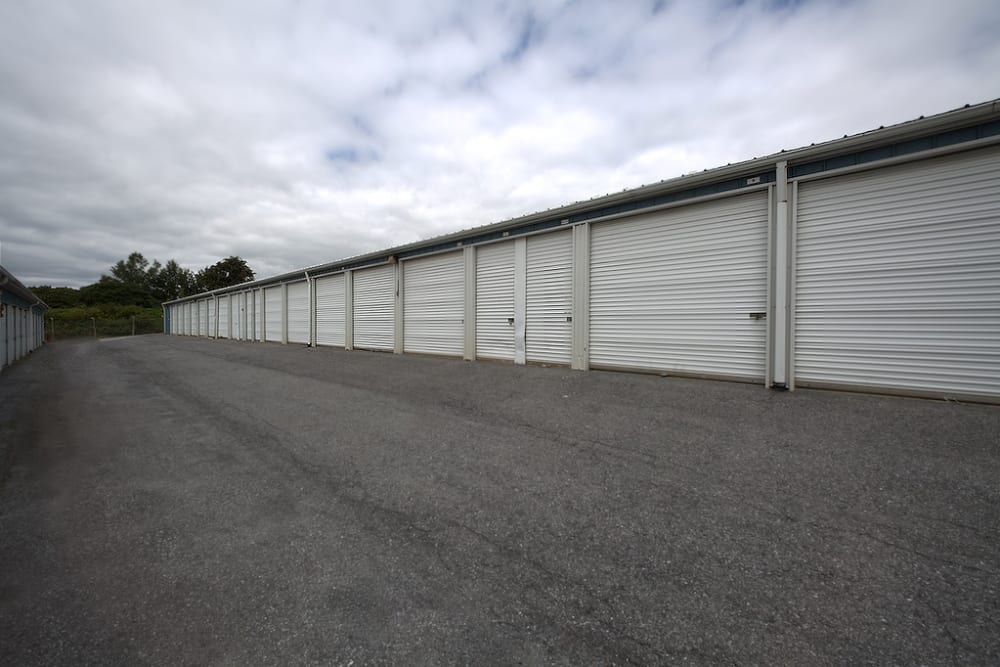 Drive-up storage units at Advantage Self Storage in Woodsboro, Maryland