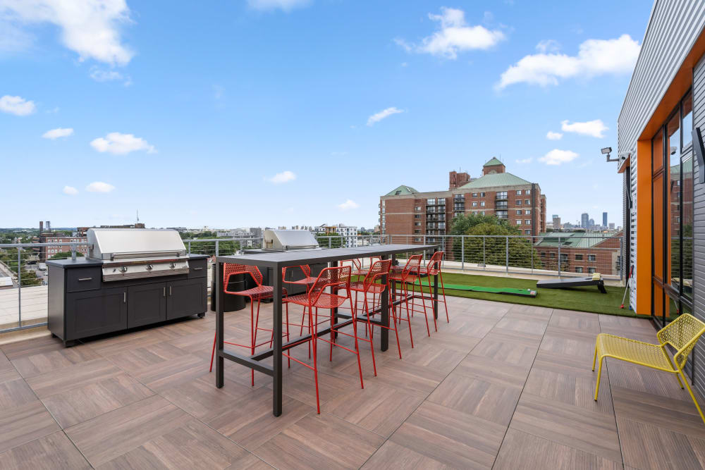 Large rooftop deck at Arthaus Apartments in Allston, Massachusetts