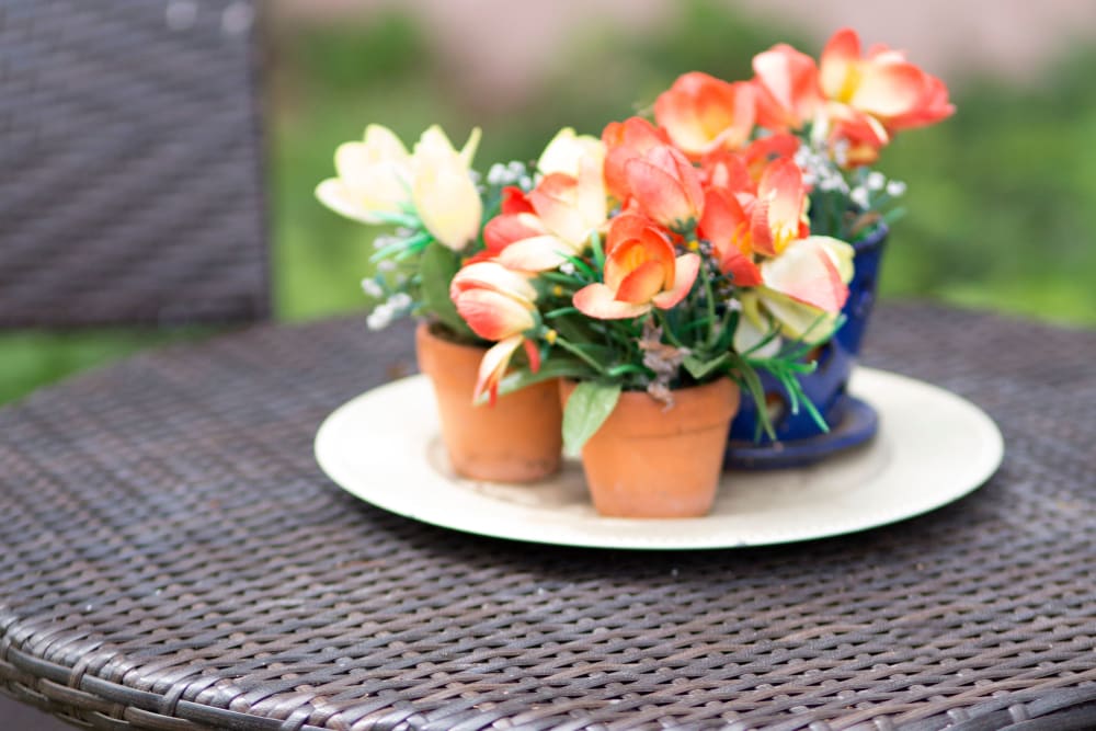 Flowers on an outdoor table at Gables of Ojai in Ojai, California