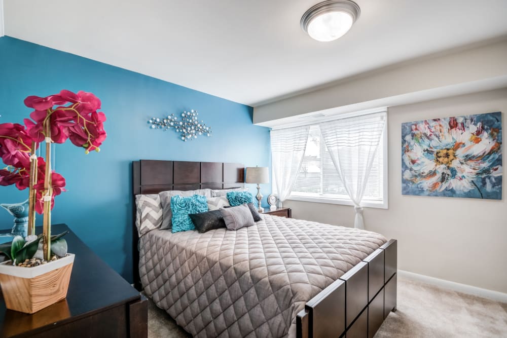 Northwest Crossing Apartment Homes offers a beautiful bedroom in Randallstown, Maryland