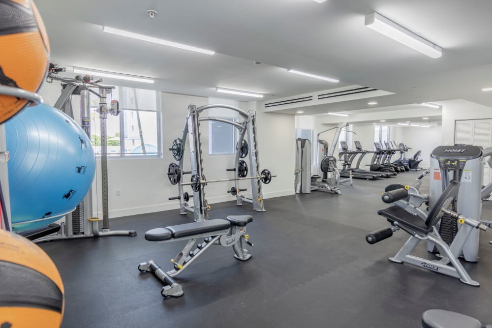 Fitness center at 275 Fontaine Parc in Miami, Florida